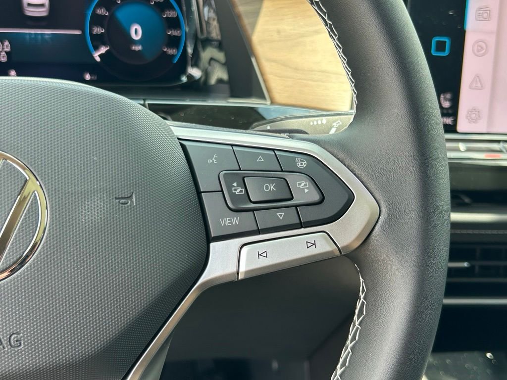 New 2026 Black Volkswagen SE w/Technology image 23