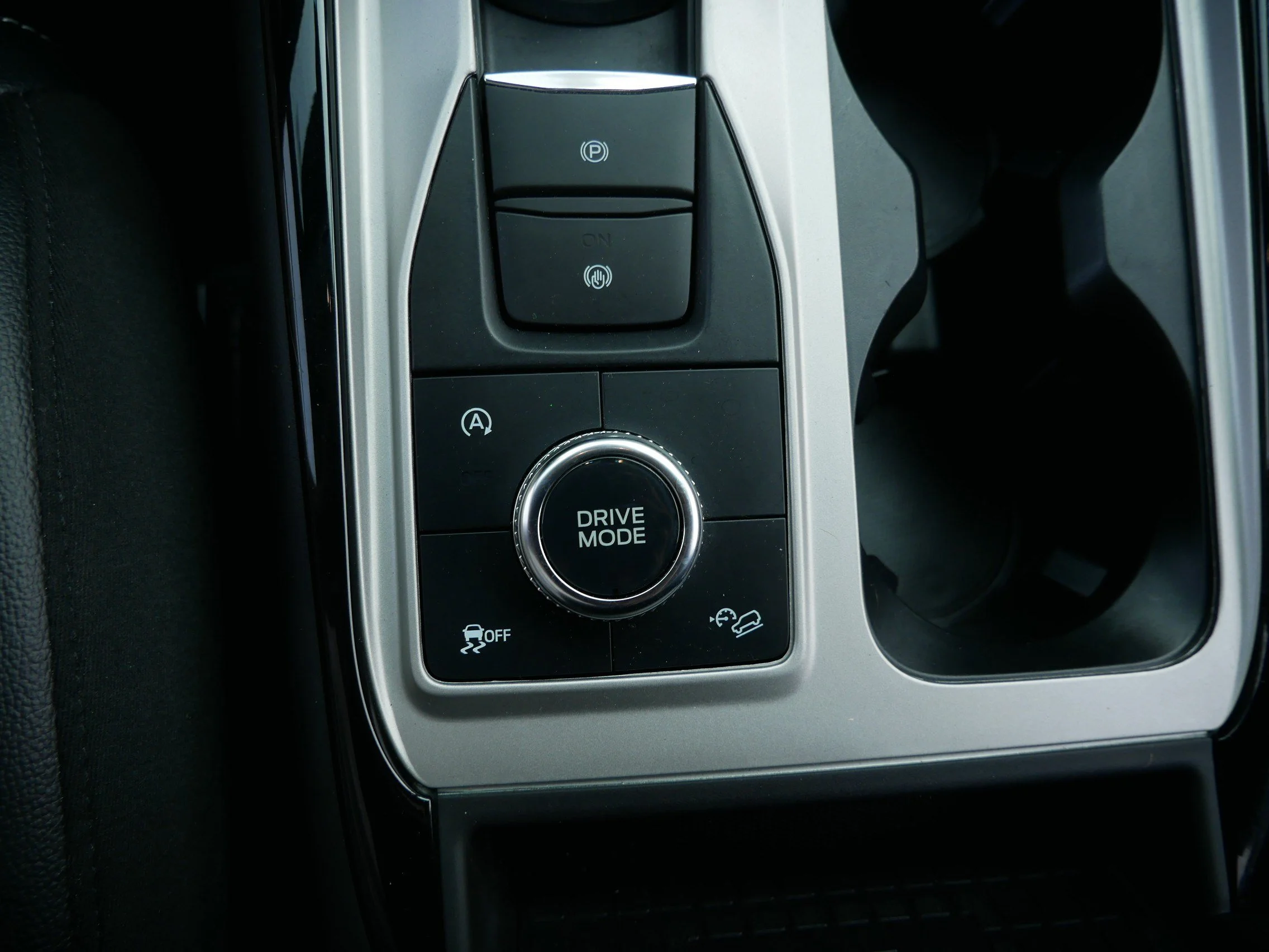 Used 2023 Star White Metallic Tri-Coat Ford ST image 33