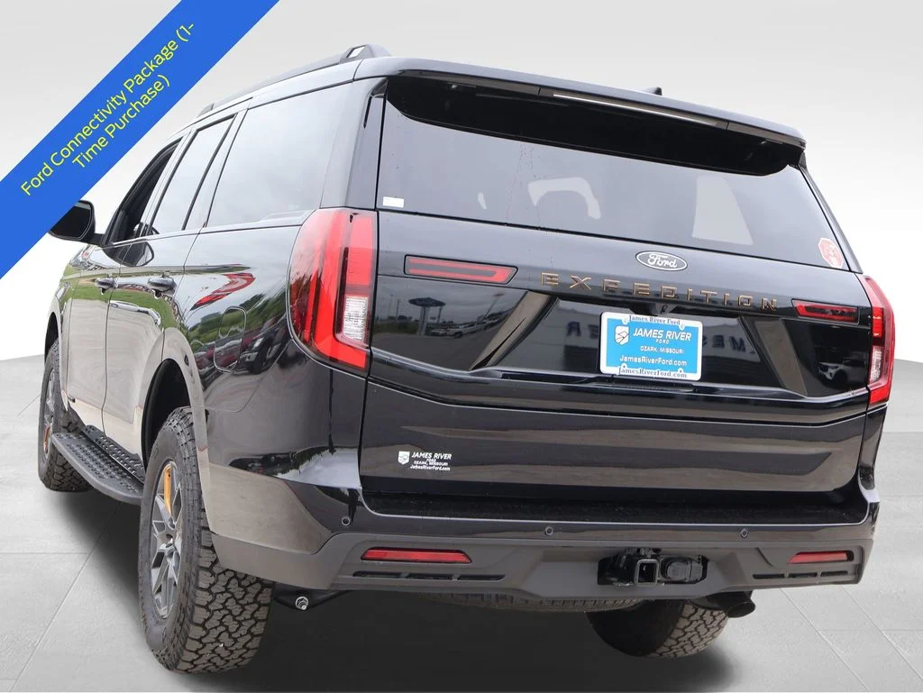 New 2026 Agate Black Metallic Ford Tremor® image 3