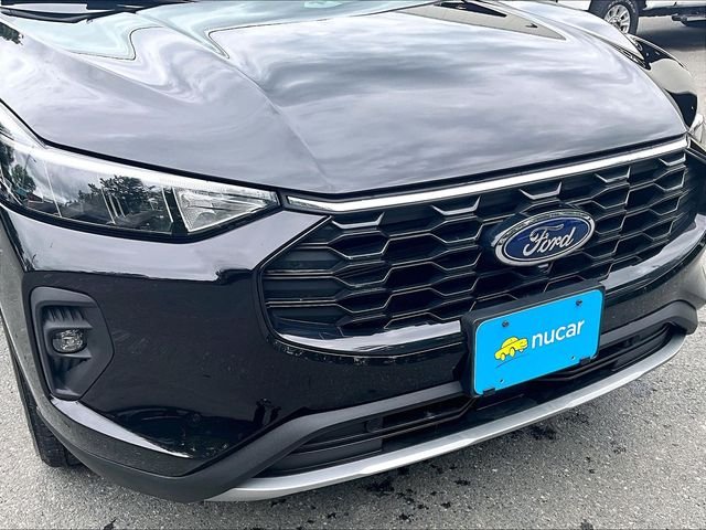 Used 2025 Black Metallic Ford ST-Line Select image 30