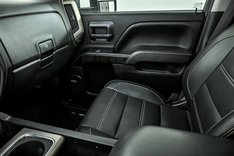 2015 GMC Sierra 3500 Denali HD Denali - Photo 32