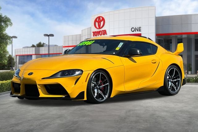 Used 2021 Yellow Toyota 3.0 image 9