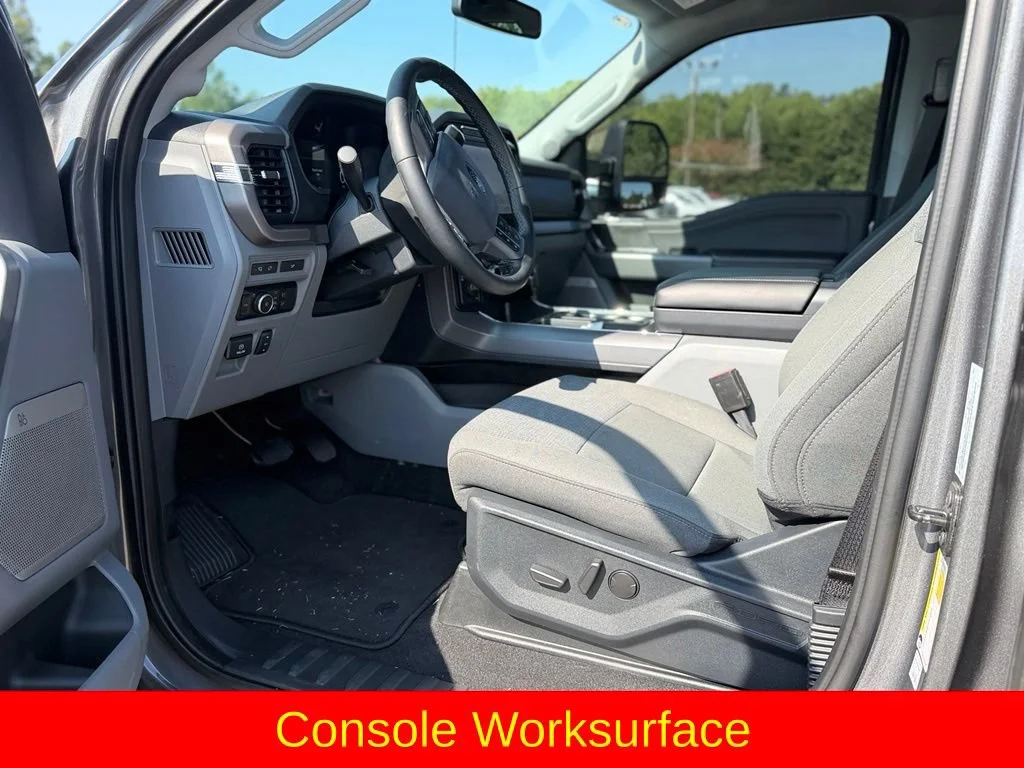 Used 2024 Gray Ford XLT image 24