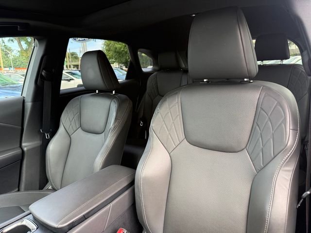 Used 2025 White Lexus 350h F SPORT Design image 23