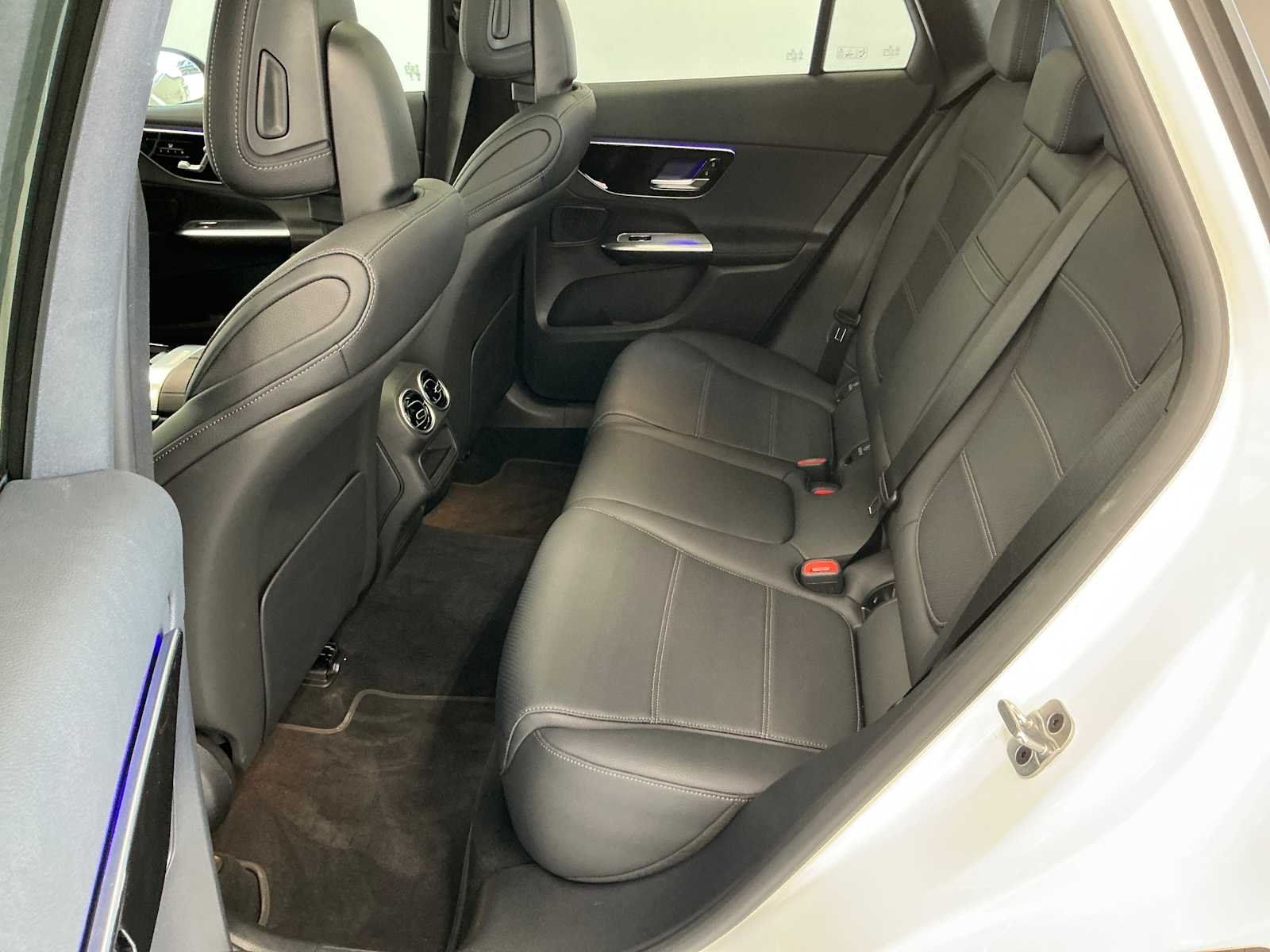 Certified Used 2026 Polar White Mercedes-Benz GLC 300 image 24