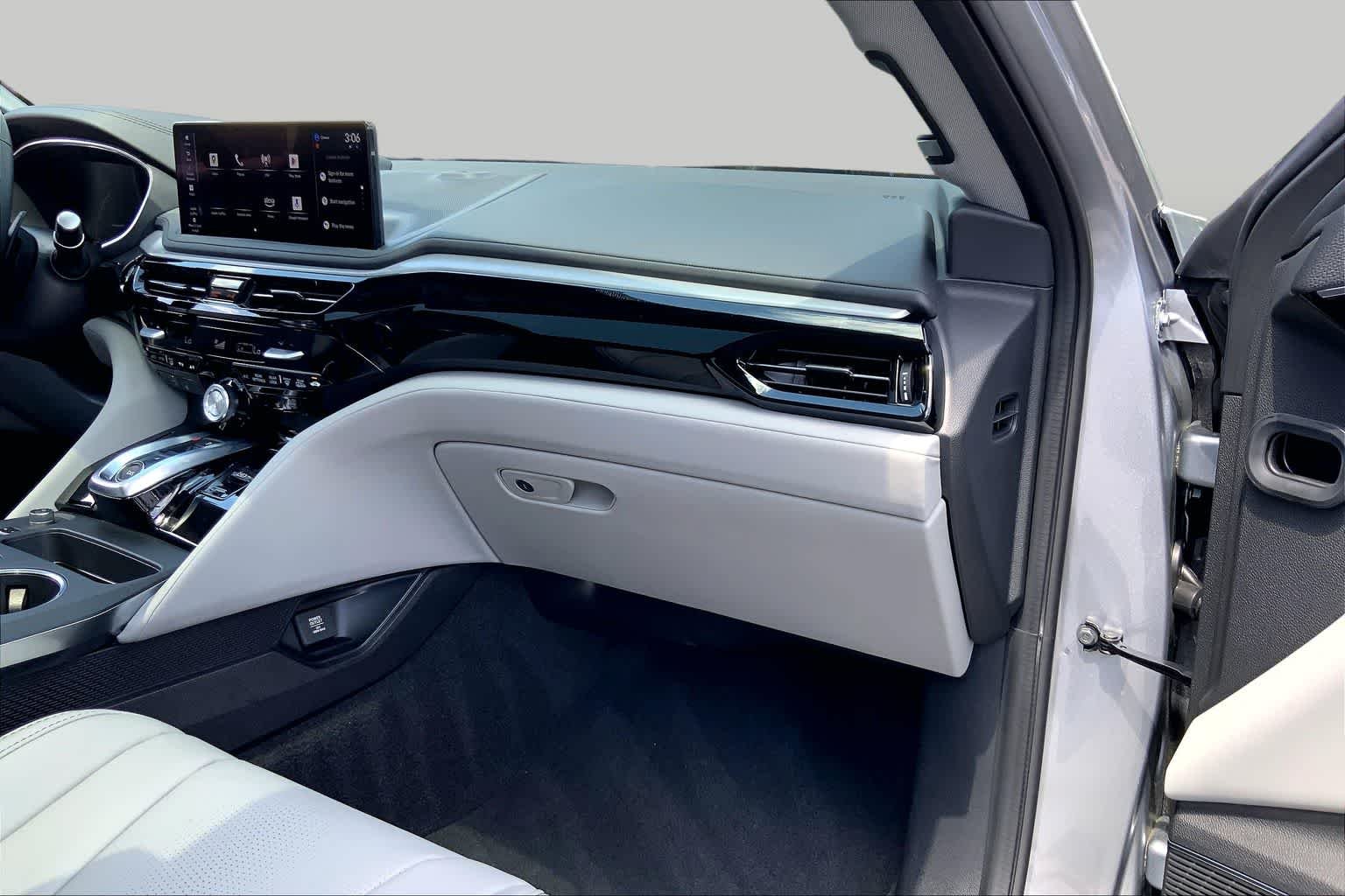 Used 2026 Solar Silver Metallic Acura w/Technology Package image 19