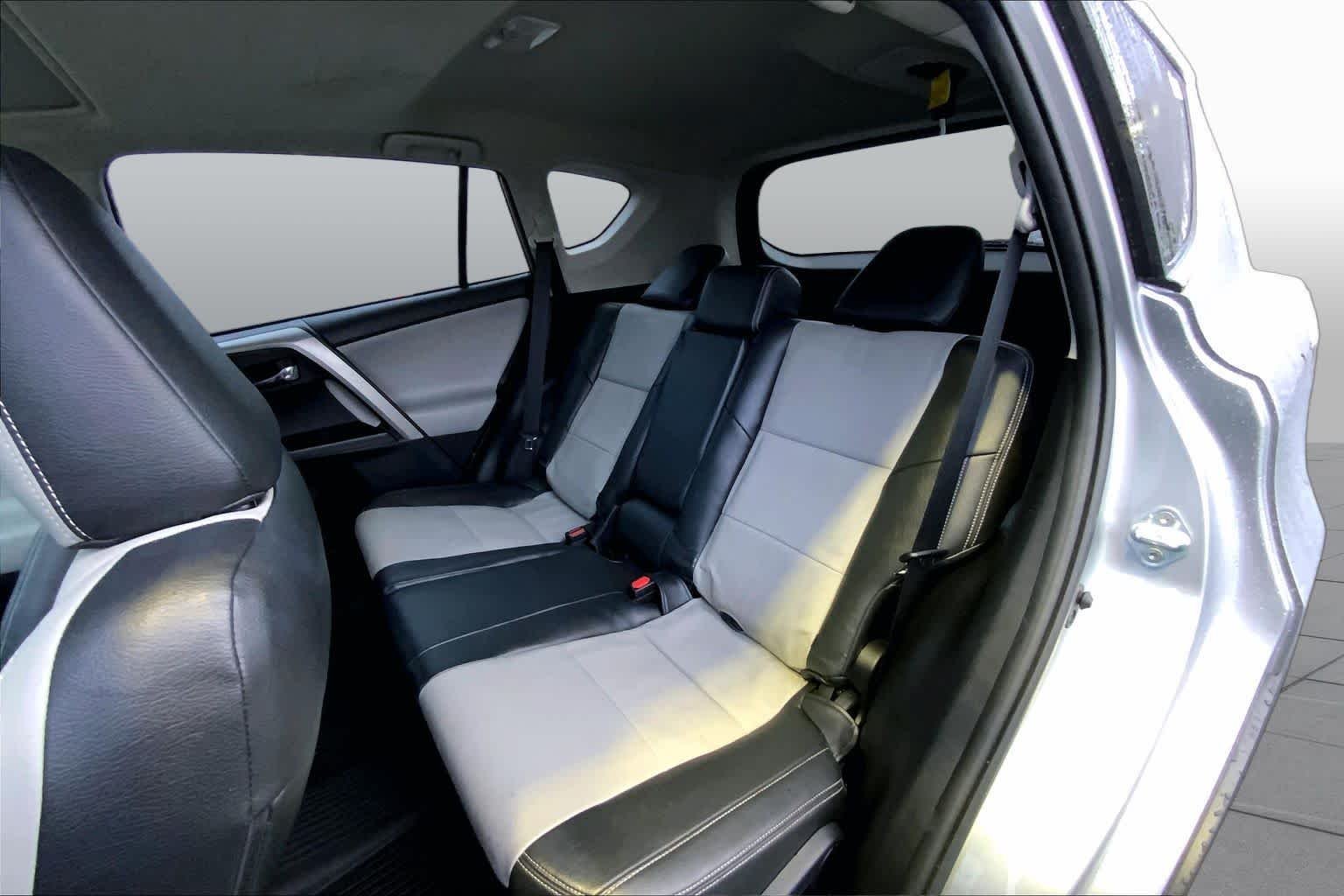 Used 2017 Silver Sky Metallic Toyota XLE image 18