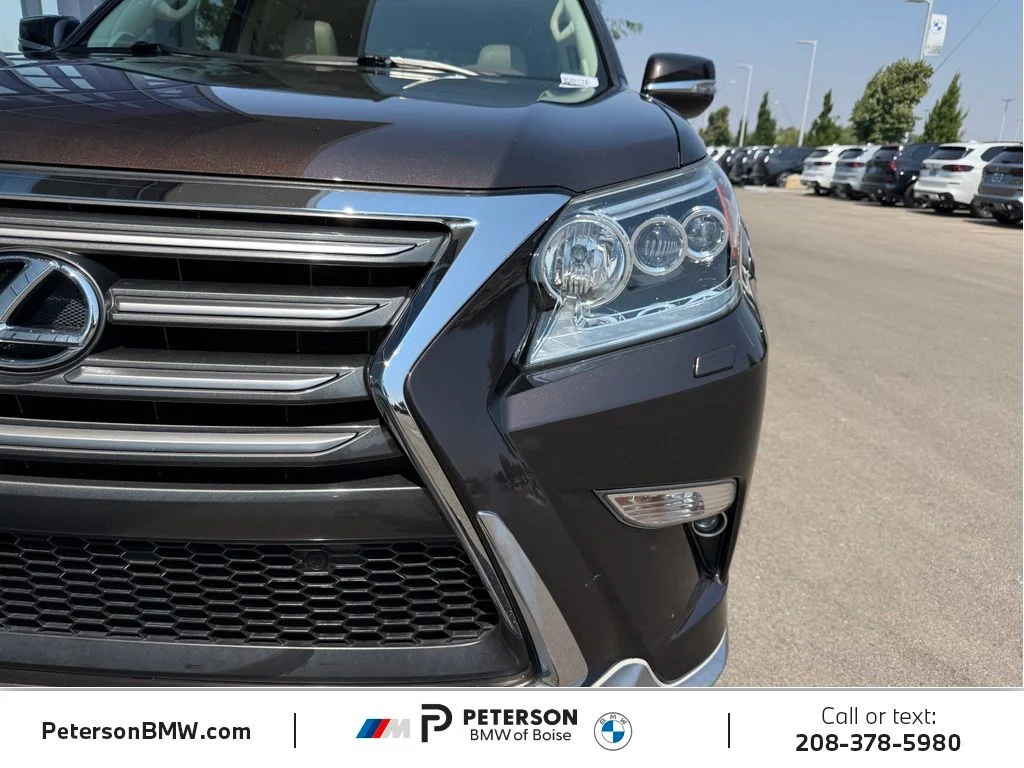 Used 2017 Red Lexus 460 image 40