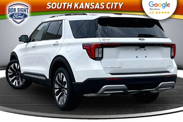 New 2026 Star White Metallic Tri-Coat Ford Platinum™ image 3