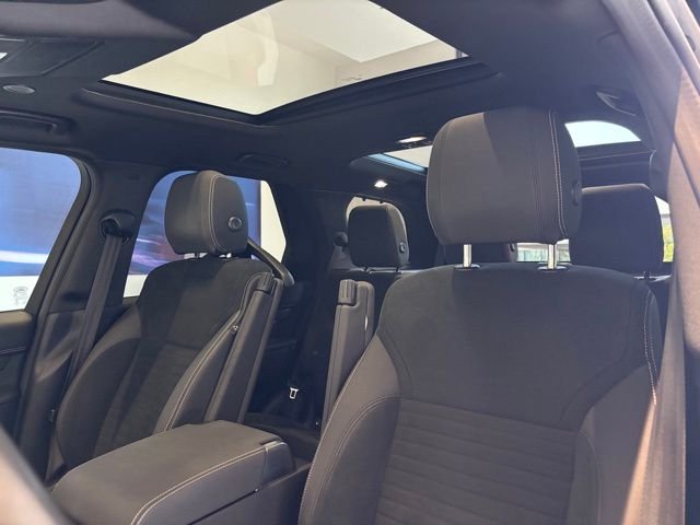 Certified Used 2023 Black Land Rover S R-Dynamic image 10