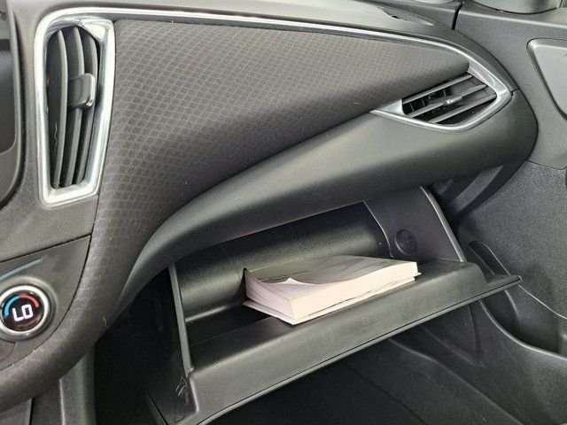 Used 2020 Silver Chevrolet LT image 17