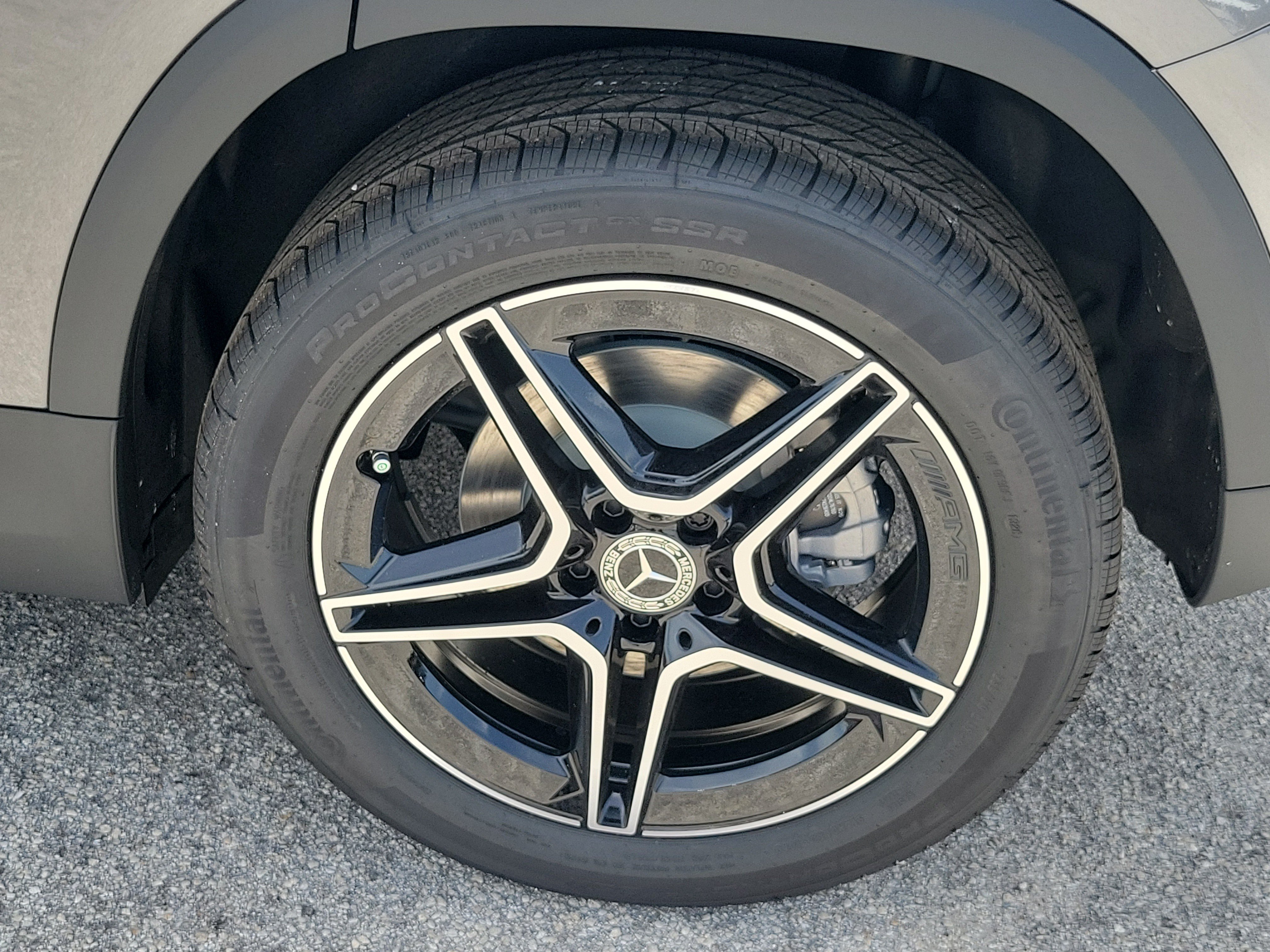 New 2026 Mountain Grey Metallic Mercedes-Benz GLA 250 image 40