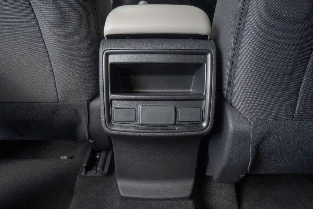 2026 Subaru Forester Base - Photo 19