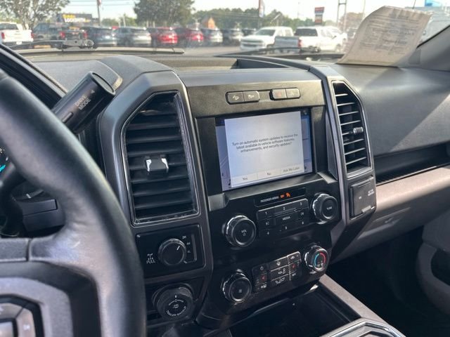 Used 2019 White Ford XLT image 22