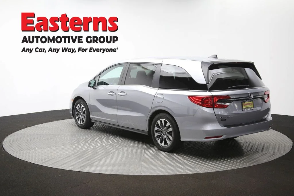 Used 2023 Silver Honda EX-L image 66