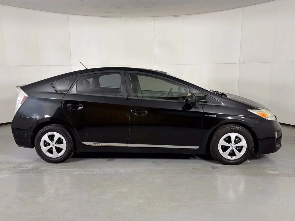 Used 2014 Black Toyota Two image 9