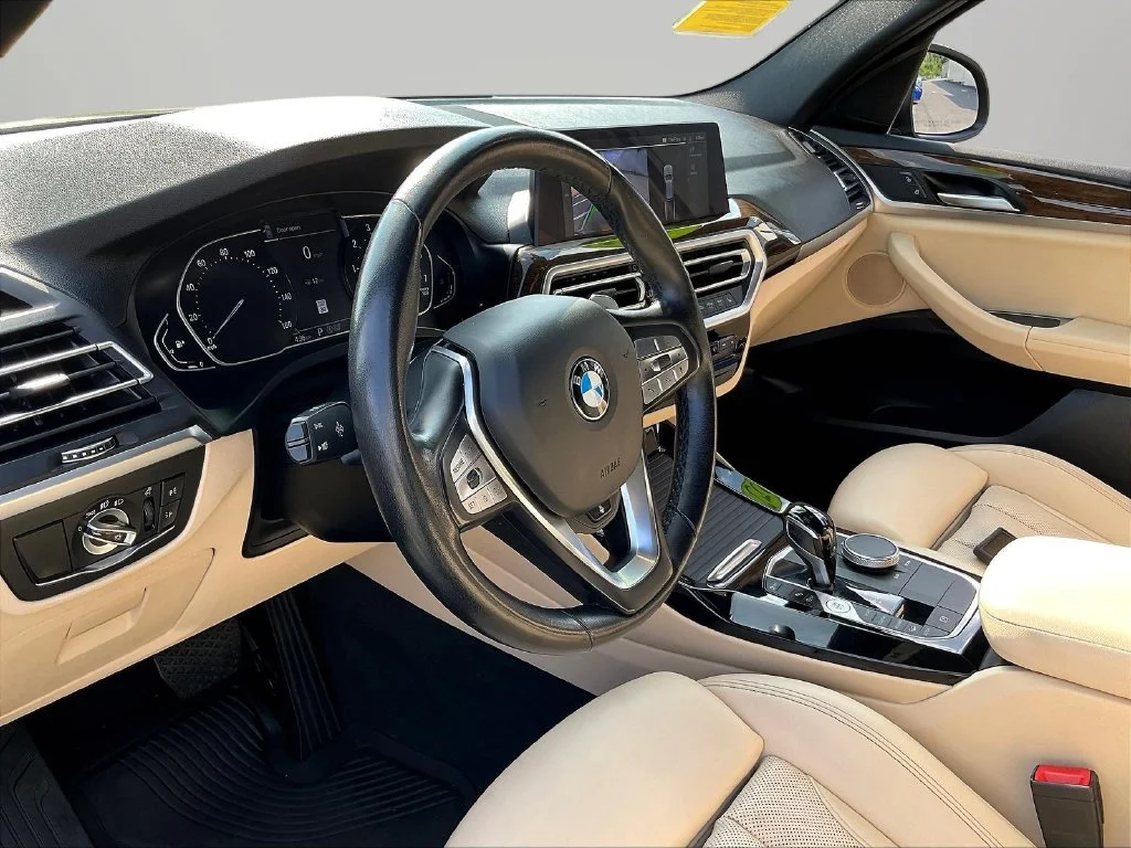 Used 2022 Dark Graphite BMW xDrive30i image 19