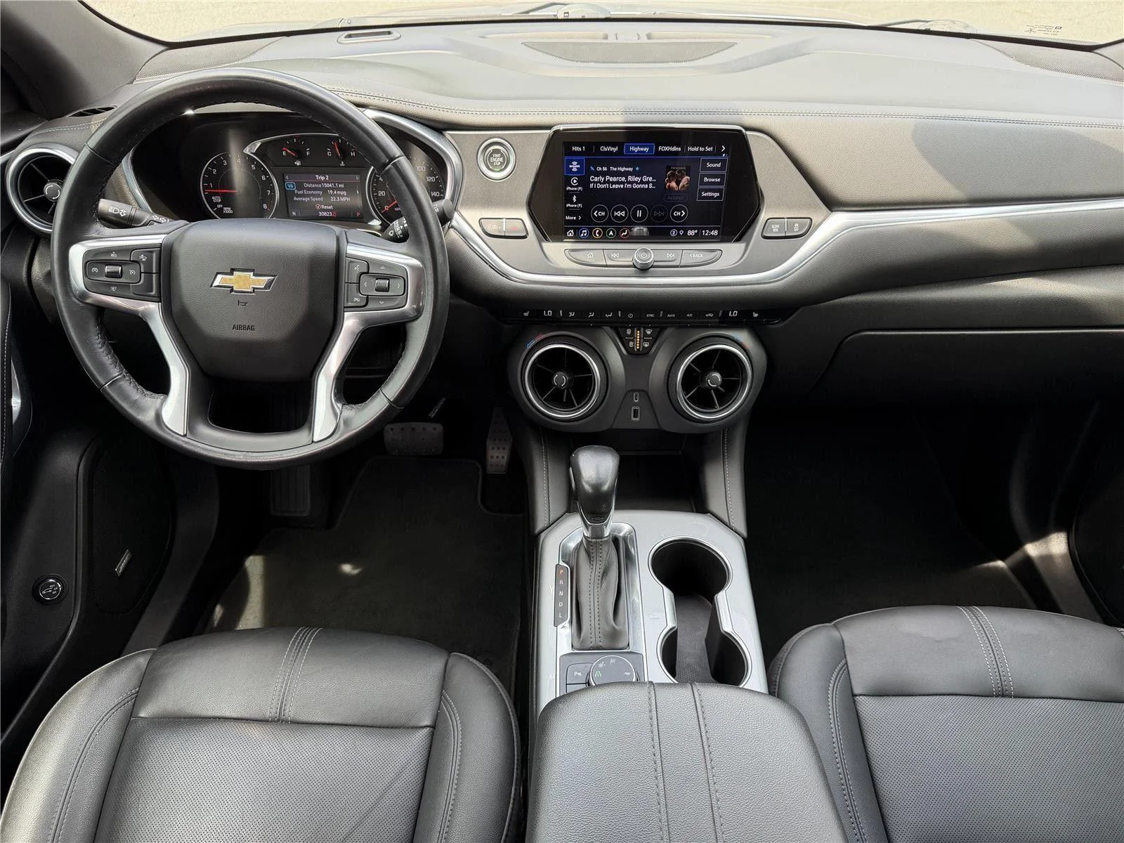 Used 2021 Silver Ice Metallic Chevrolet LT image 9