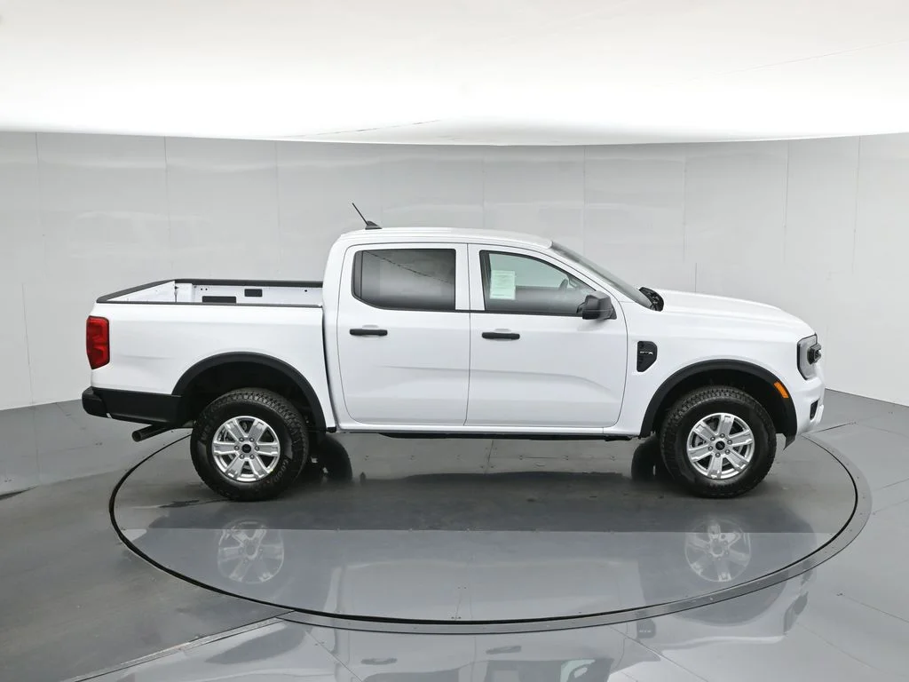 New 2026 Oxford White Ford XL image 36