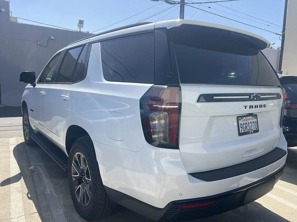 Used 2023 White Chevrolet Z71 image 3