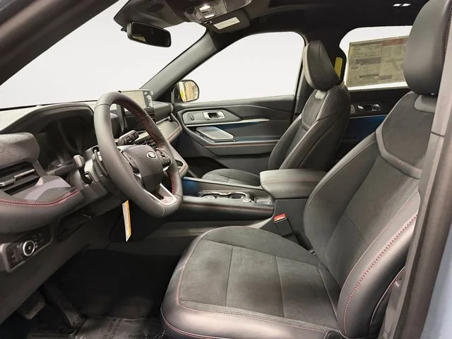 2026 Ford Explorer ST - Photo 9