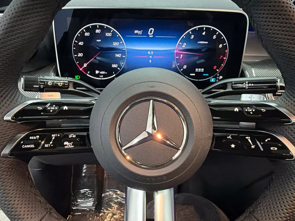 New 2027 Black Mercedes-Benz GLC 300 image 18