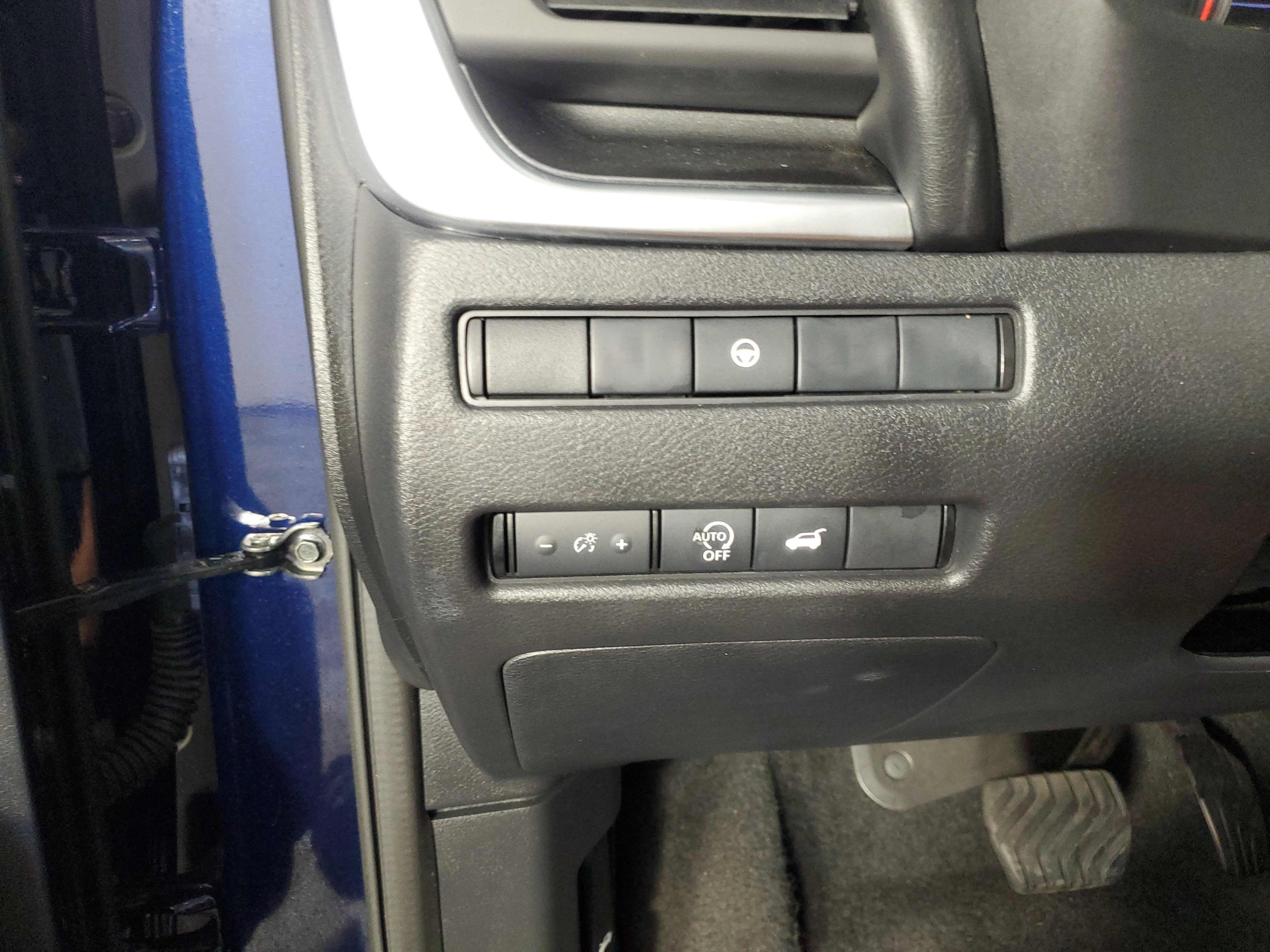 2025 Nissan Rogue SV - Photo 27
