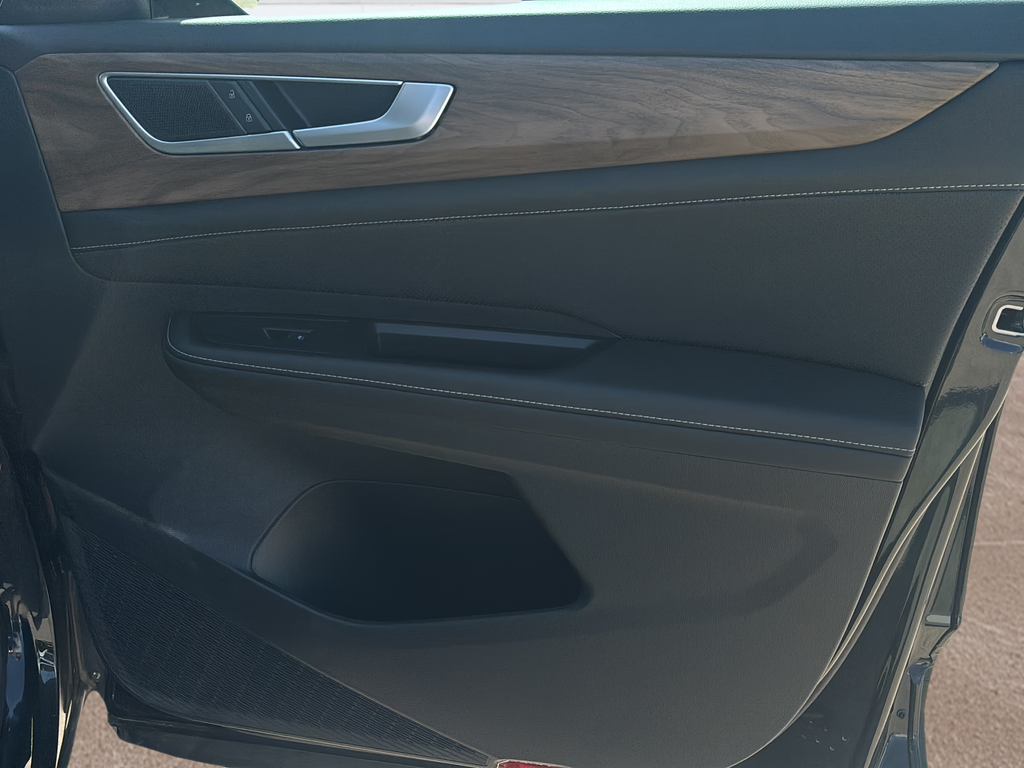 2026 Volkswagen Atlas SE w/Tech - Photo 10