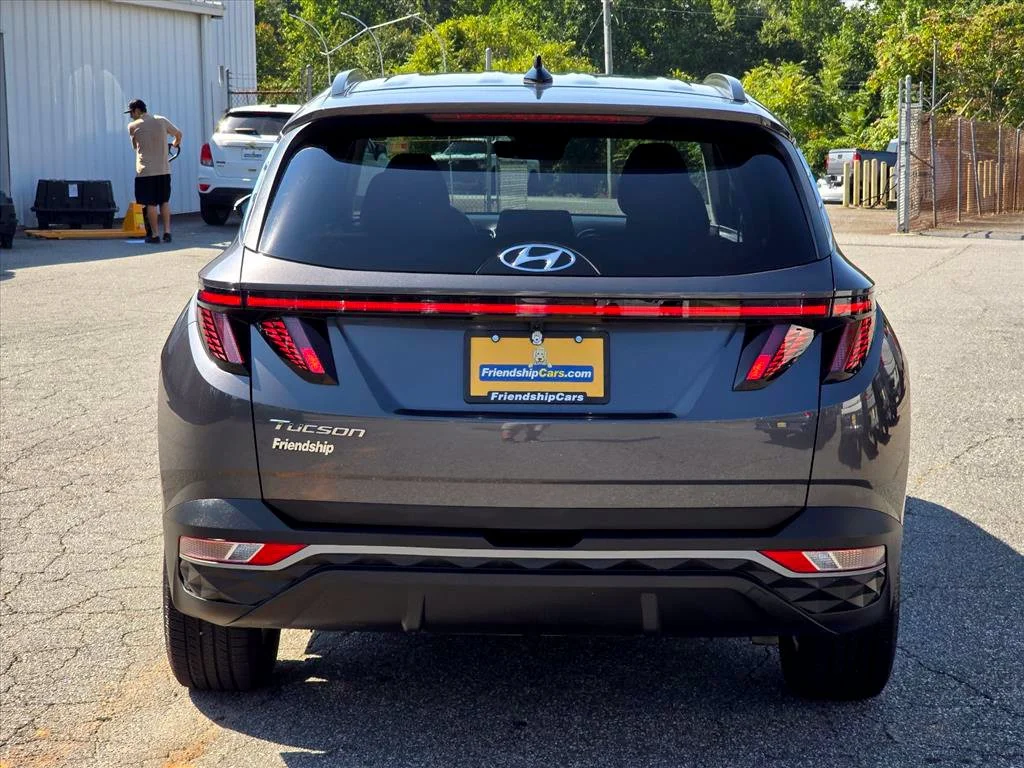 Used 2023 Gray Hyundai SEL image 7