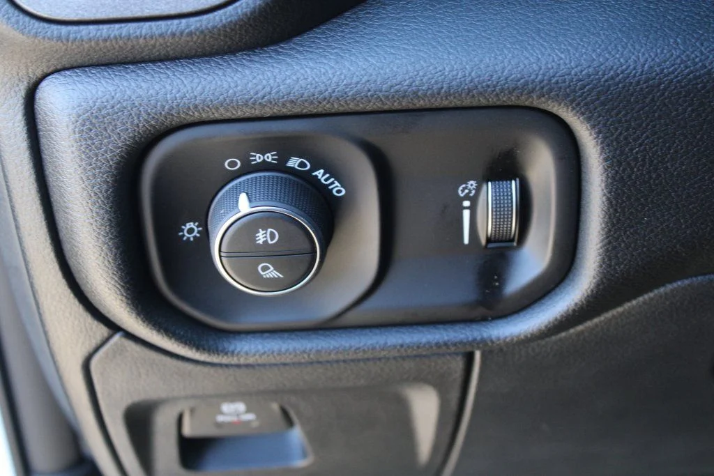 2025 RAM 1500 Tradesman - Photo 12