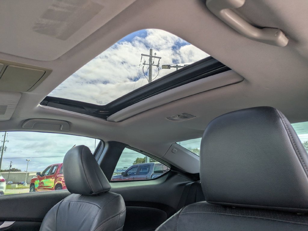 Used 2015 Black Honda EX-L image 17