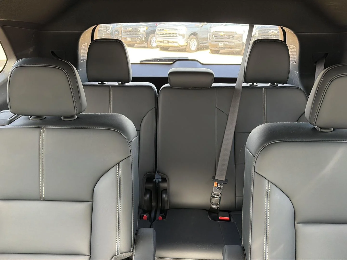 Used 2026 Summit White GMC Elevation image 29