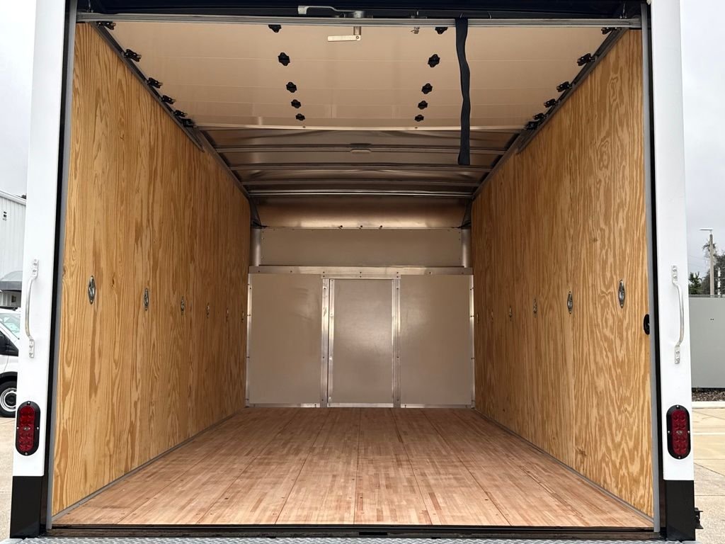 2026 Ford E-Series Cutaway Base - Photo 18