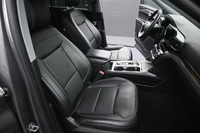 Used 2023 Gray Ford Limited image 14