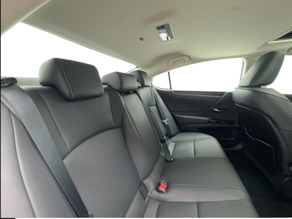 Used 2023 Black Lexus 350 image 28