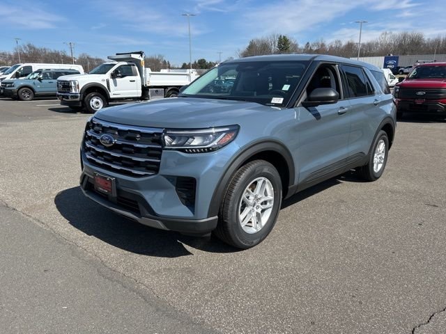 View vehicle photo 3