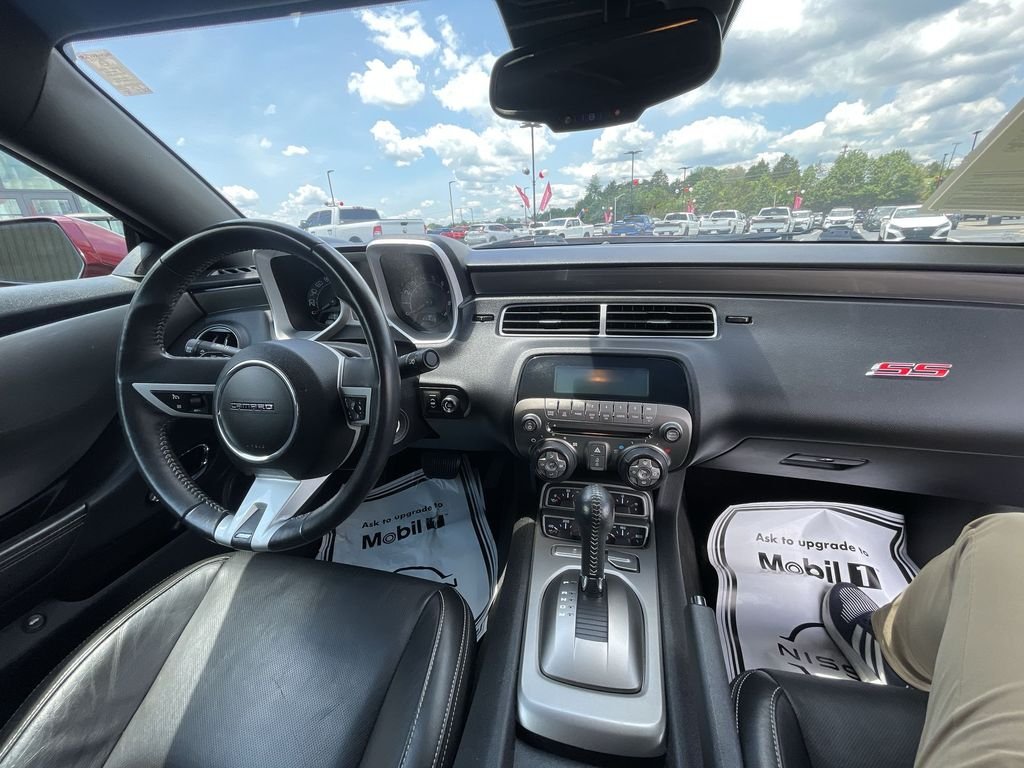 Used 2011 Red Chevrolet SS image 10