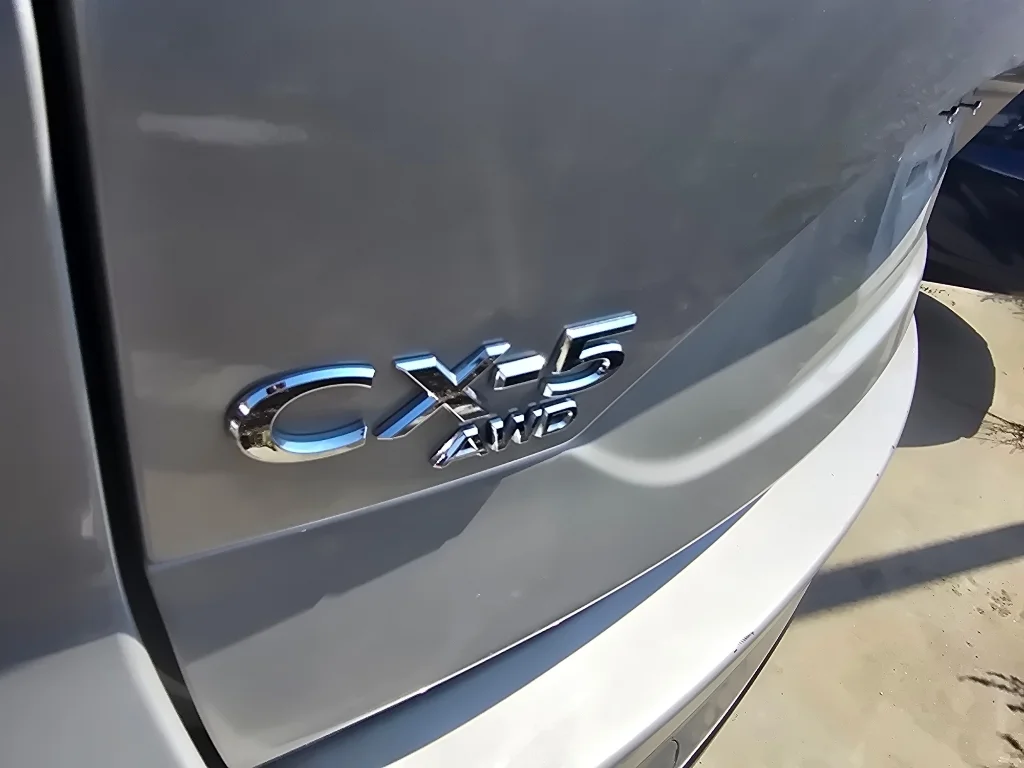 Used 2025 Platinum Quartz Metallic Mazda 2.5 S Preferred Package image 9