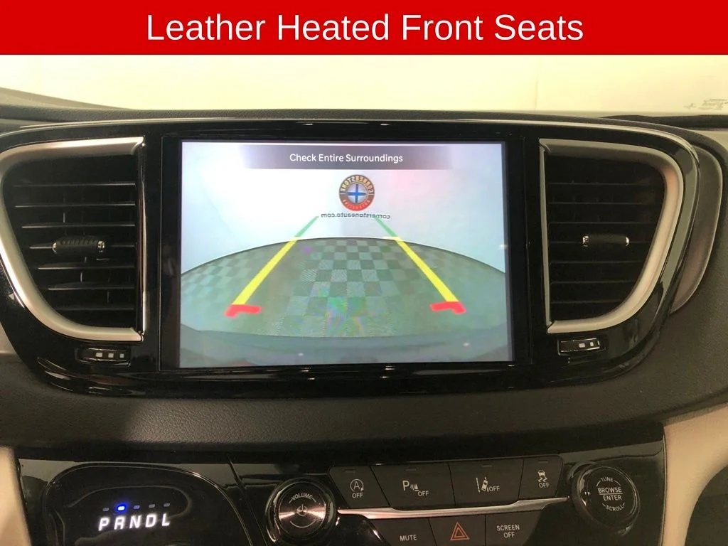 Used 2023 Black Chrysler Touring L image 4