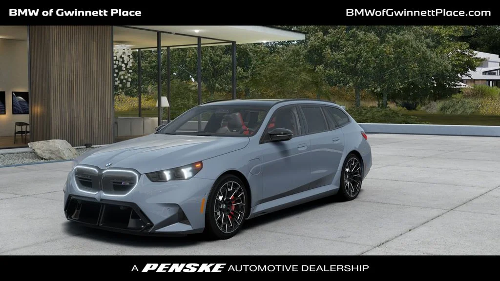 2027 BMW M5 M5 Touring's photo