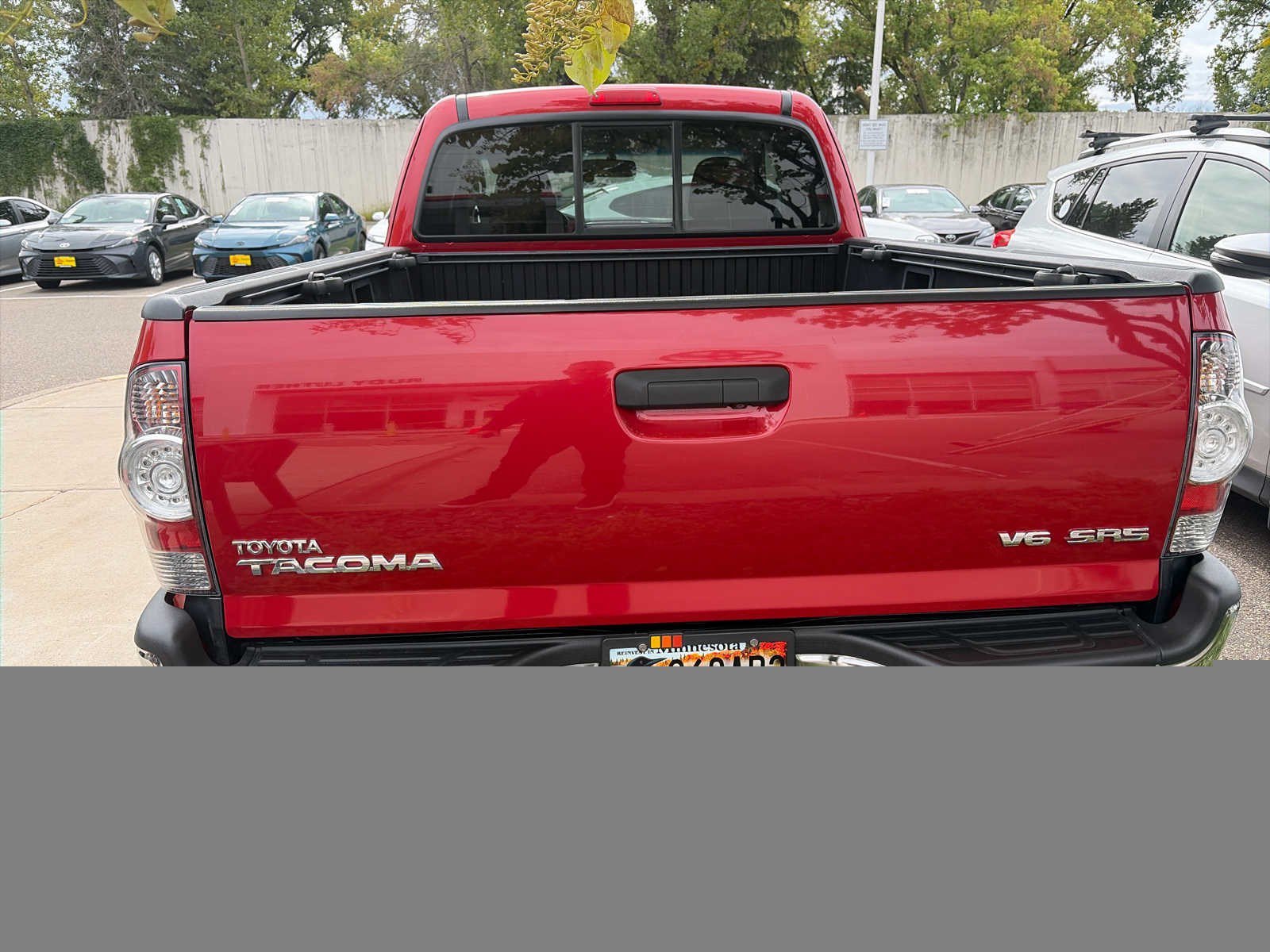 Used 2012 Barcelona Red Metallic Toyota  image 5