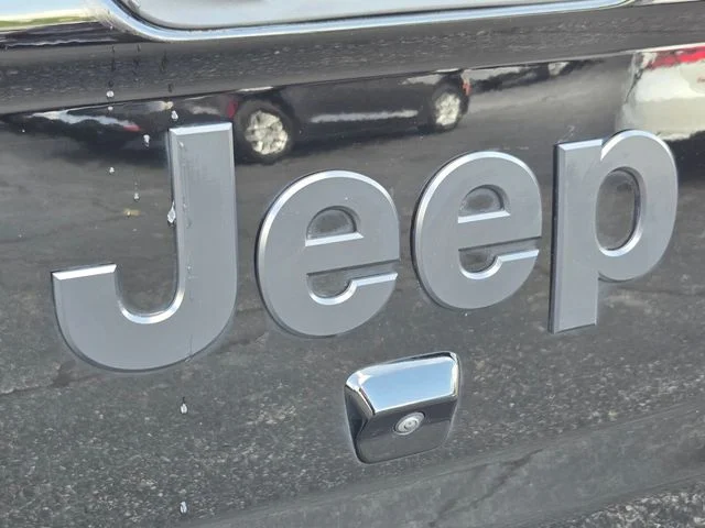 Used 2022 Black Jeep Willys image 17