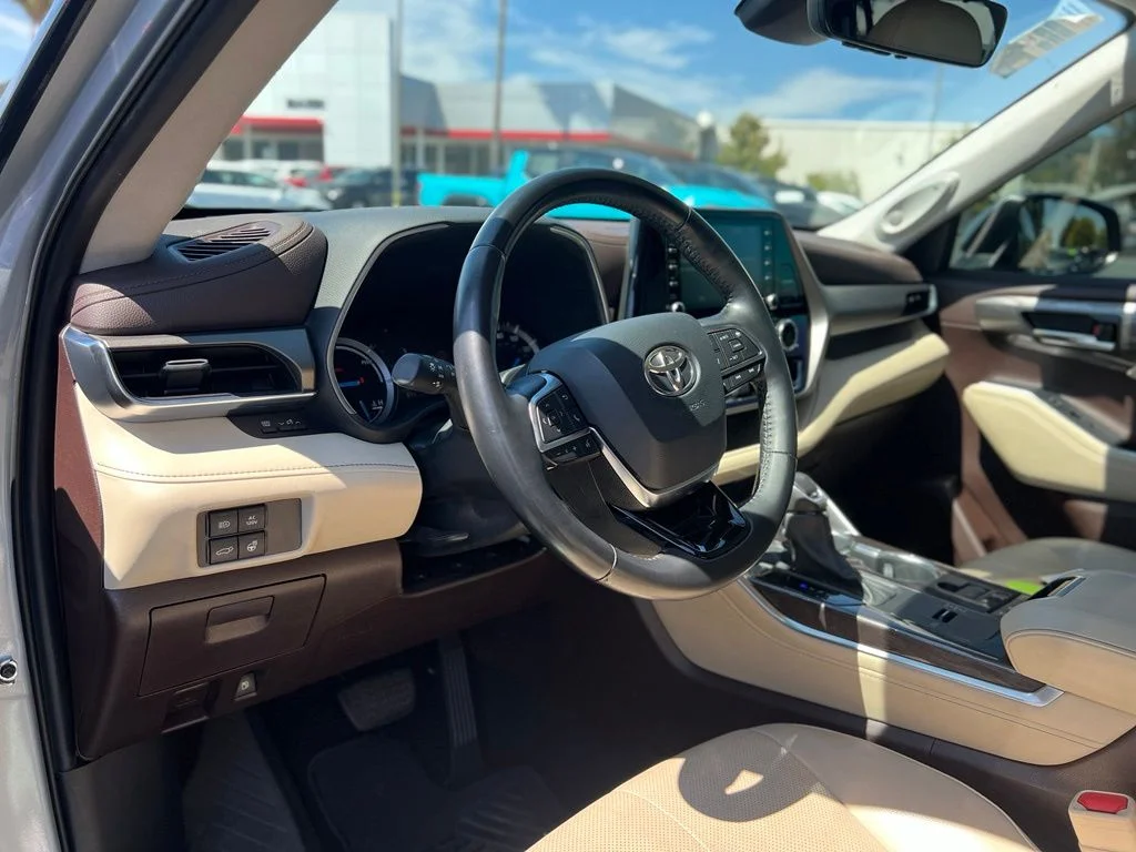 Used 2021 Silver Toyota Limited image 27