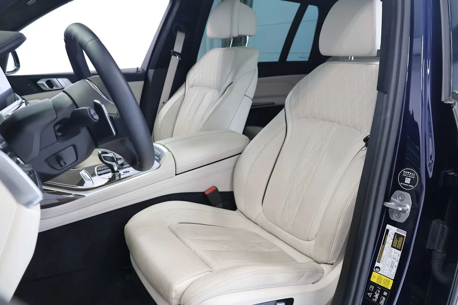 Used 2020 Tanzanite Blue II Metallic BMW xDrive40i image 13