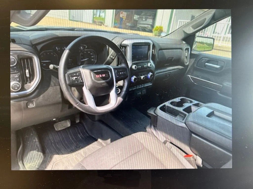 Certified Used 2022 Gray GMC Elevation image 5