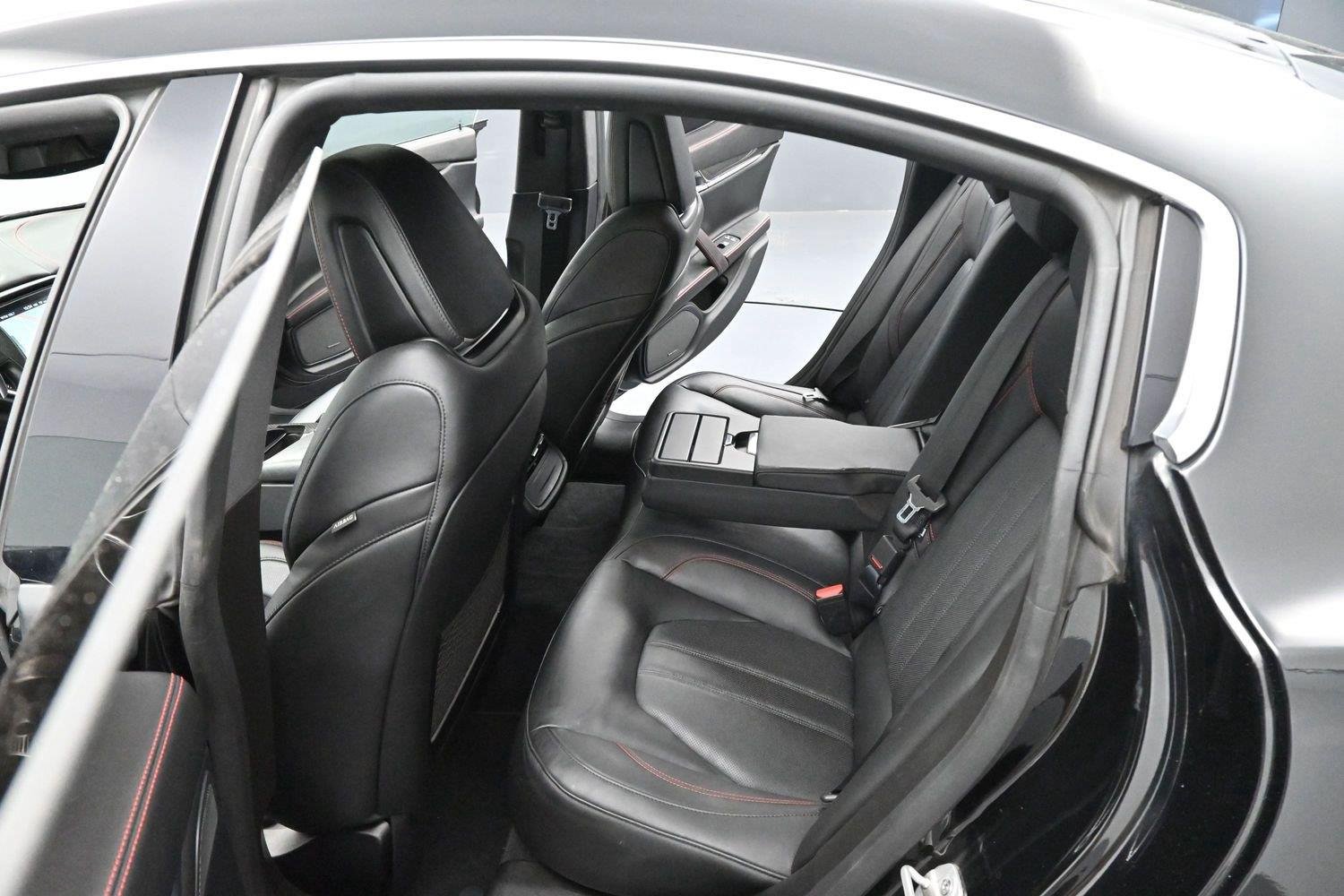 Used 2018 Nero Maserati S GranSport image 30