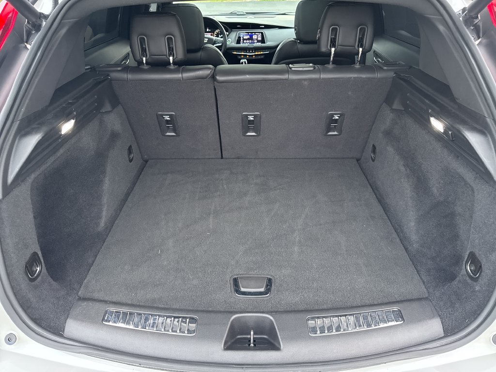 Used 2020 White Cadillac Premium Luxury image 11