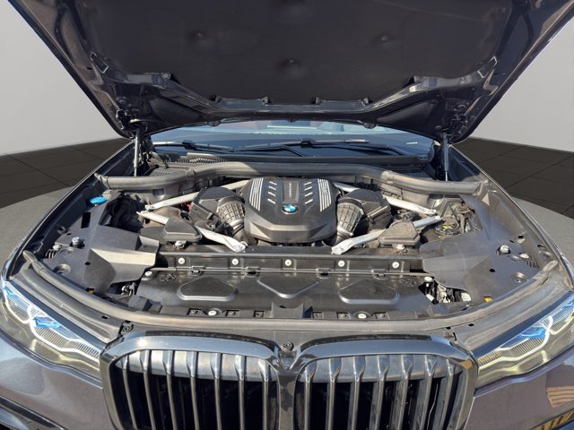 Used 2022 Arctic Grey Metallic BMW M50i image 22