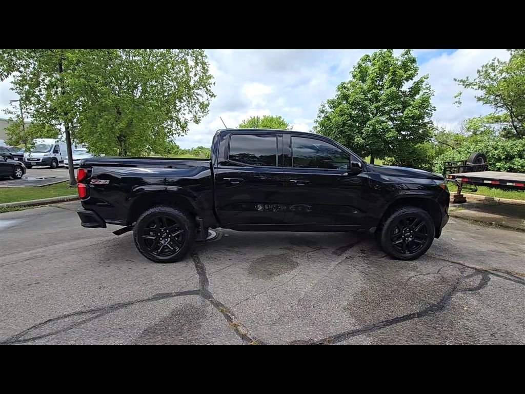 Used 2025 Black Chevrolet Z71 image 8
