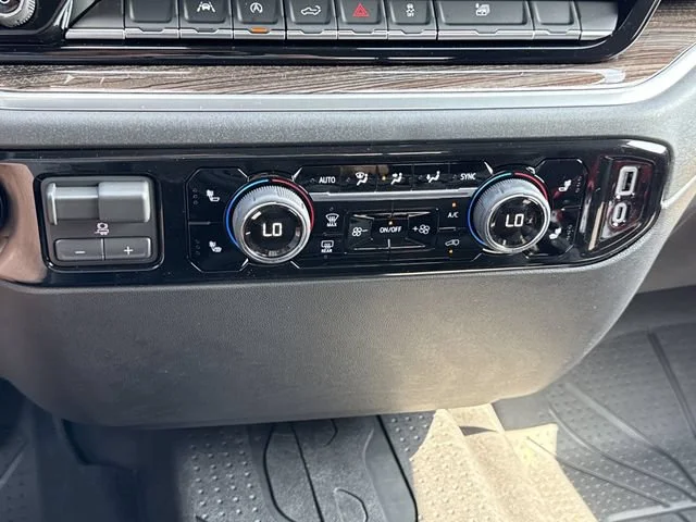 2026 Chevrolet Silverado 1500 LT - Photo 24